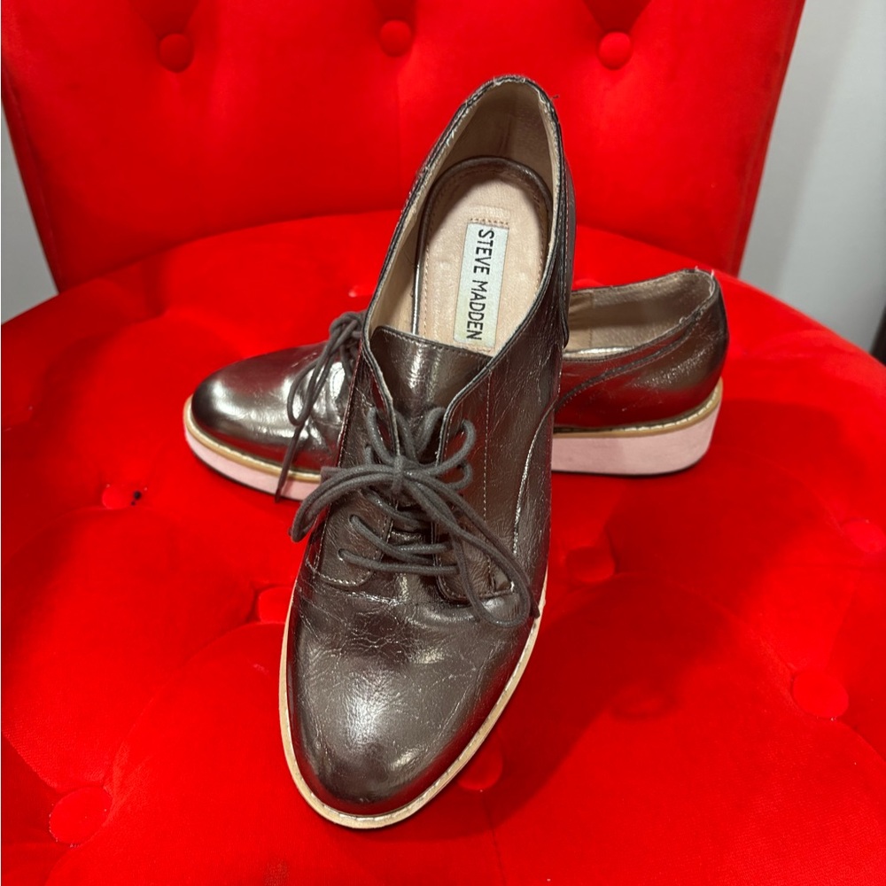 Steve Madden Women's Shiny Brown Loafers